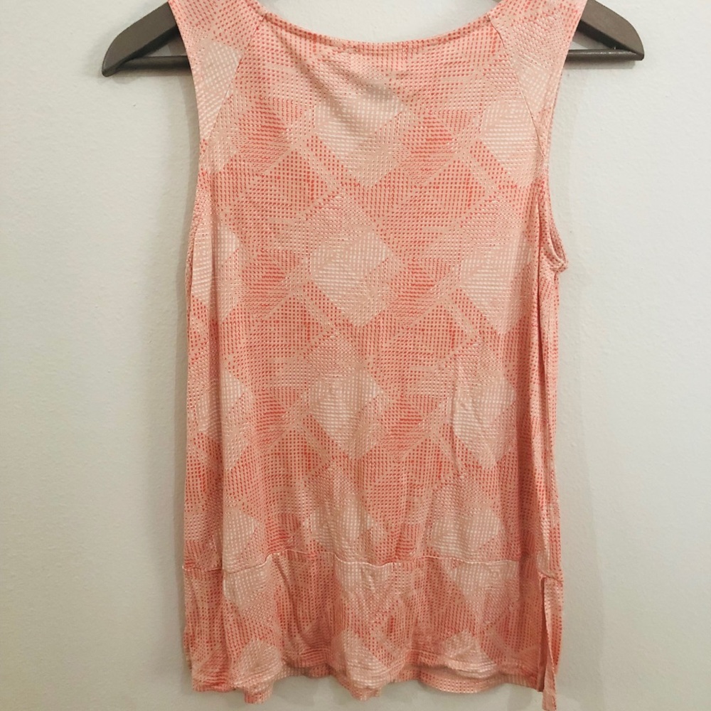 Patterned Tanktop - Picture 3 of 3